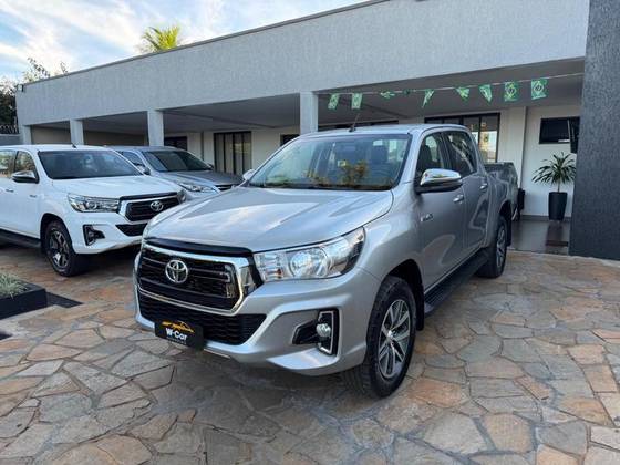 TOYOTA HILUX 2.8 SRV 4X4 CD 16V DIESEL 4P AUTOMÁTICO